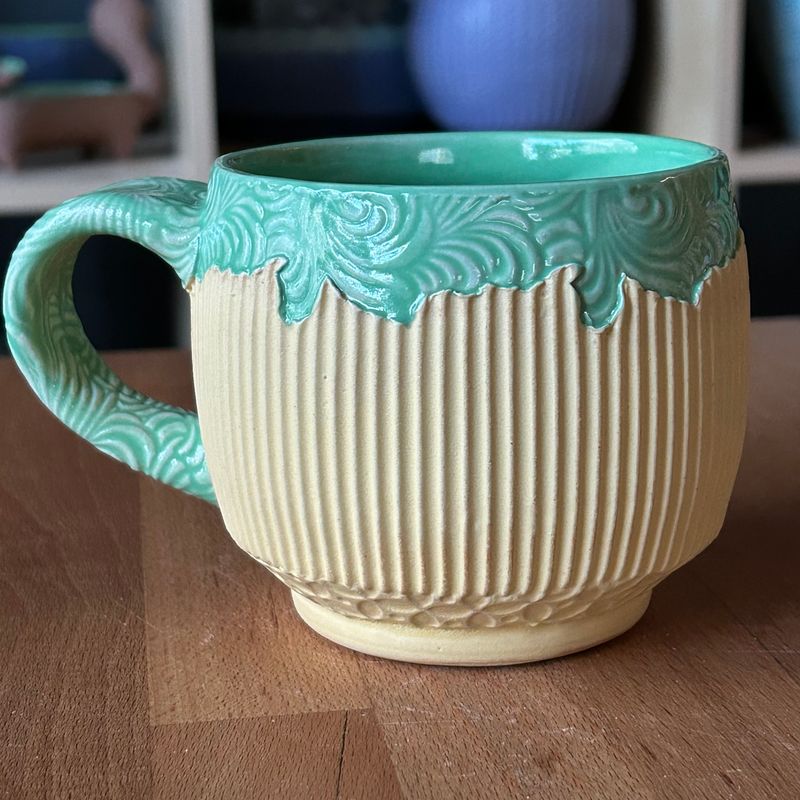 Shortie 12oz in green &amp; yellow