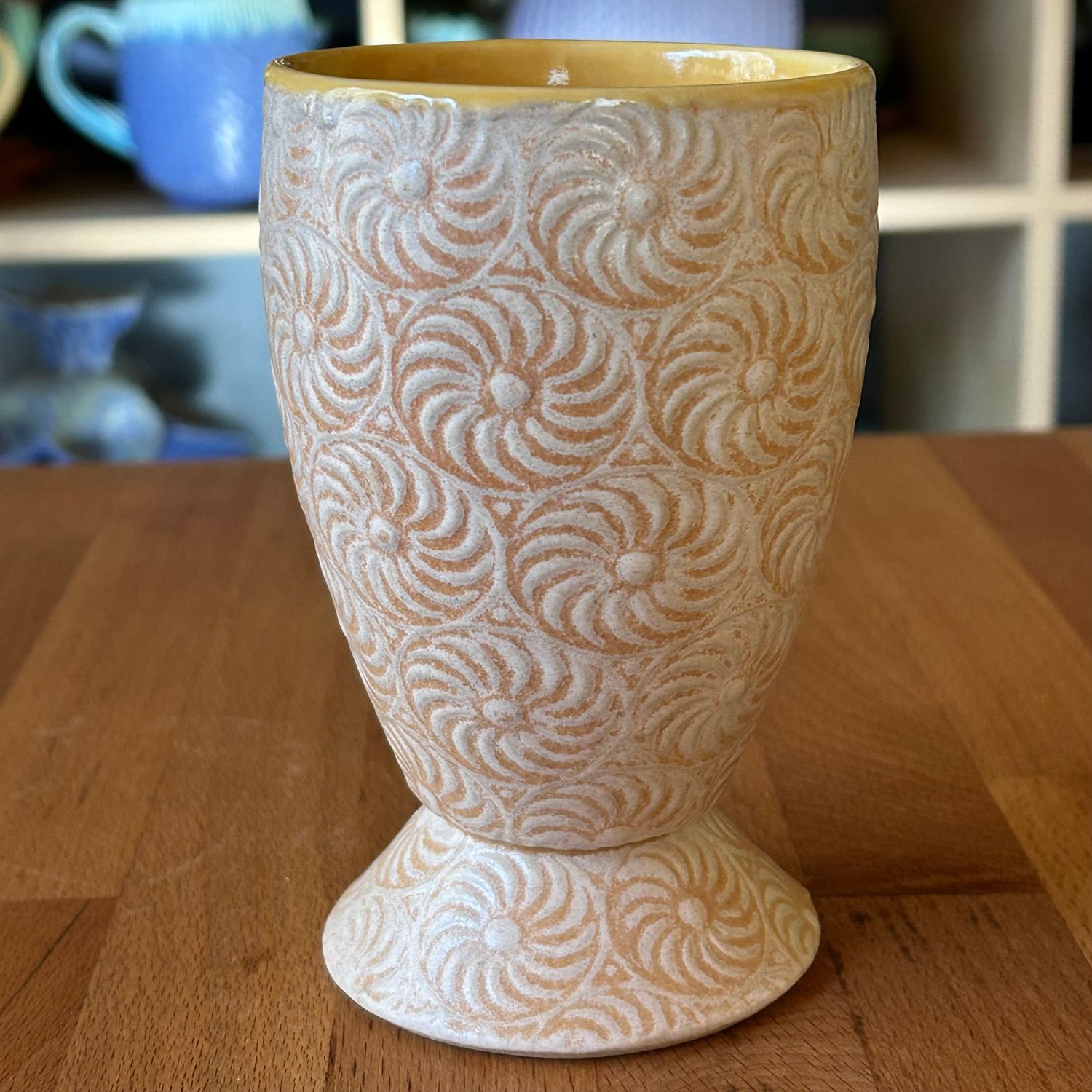 Goblet in yellow &amp; painted iron