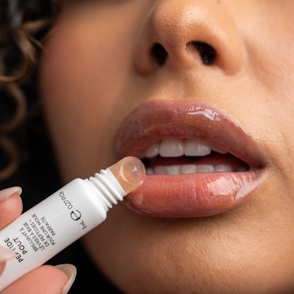 Lip Peptide Pout