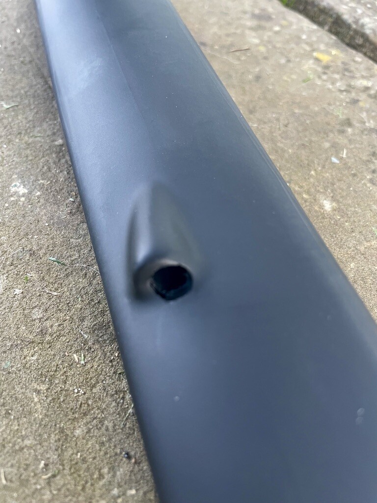 Travers EVO Prong Boost - Carbon