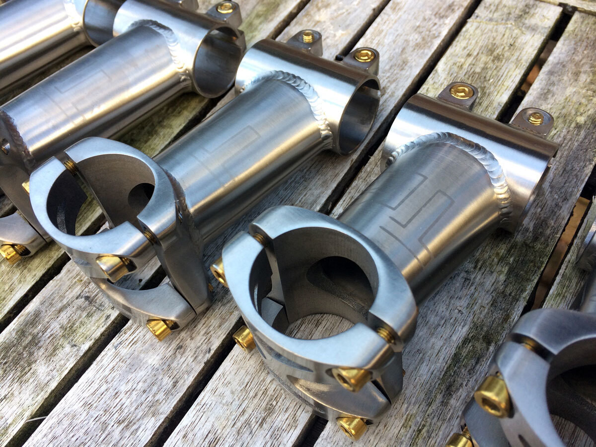 Travers Titanium Stem