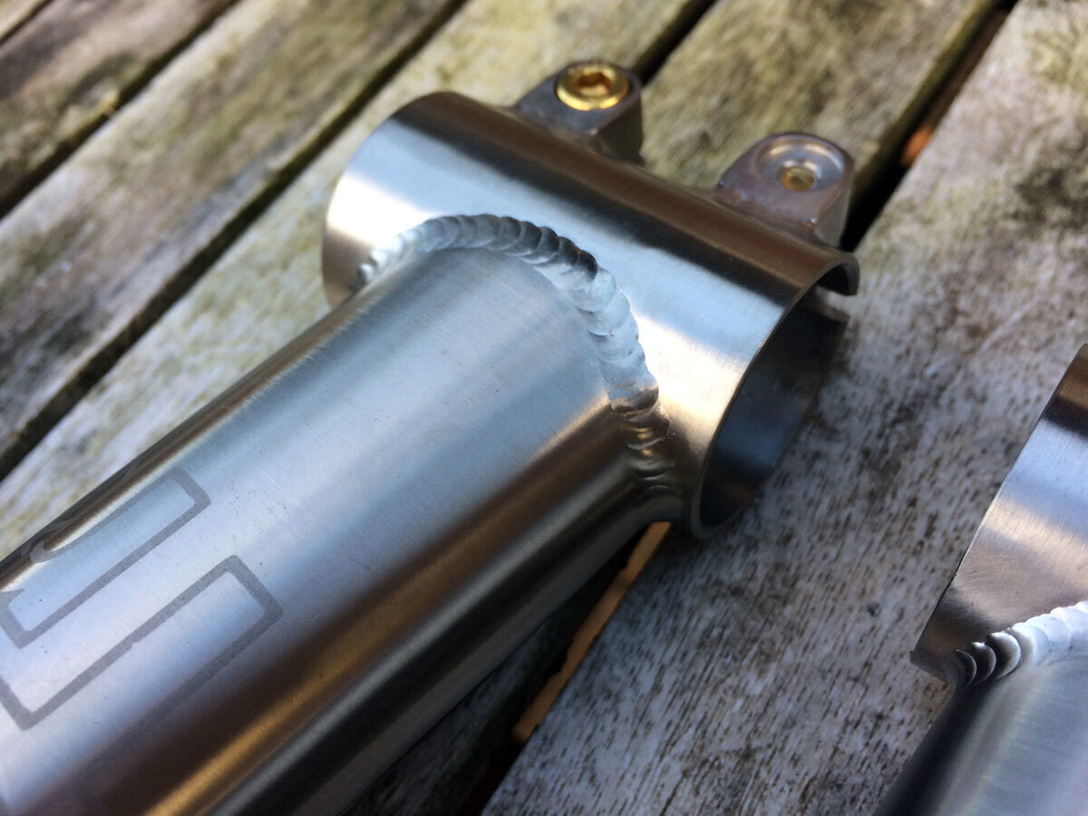 Travers Titanium Stem