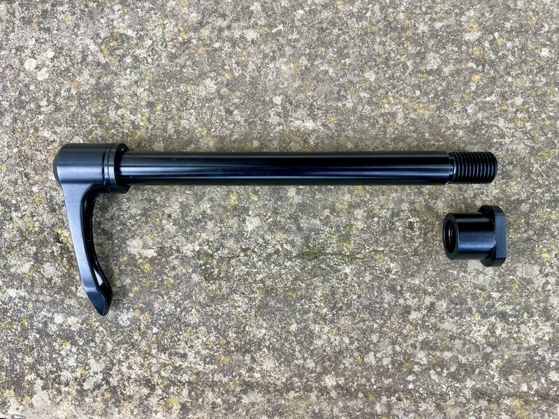 Travers XC Prong (Boost)  Axle 15 x 110