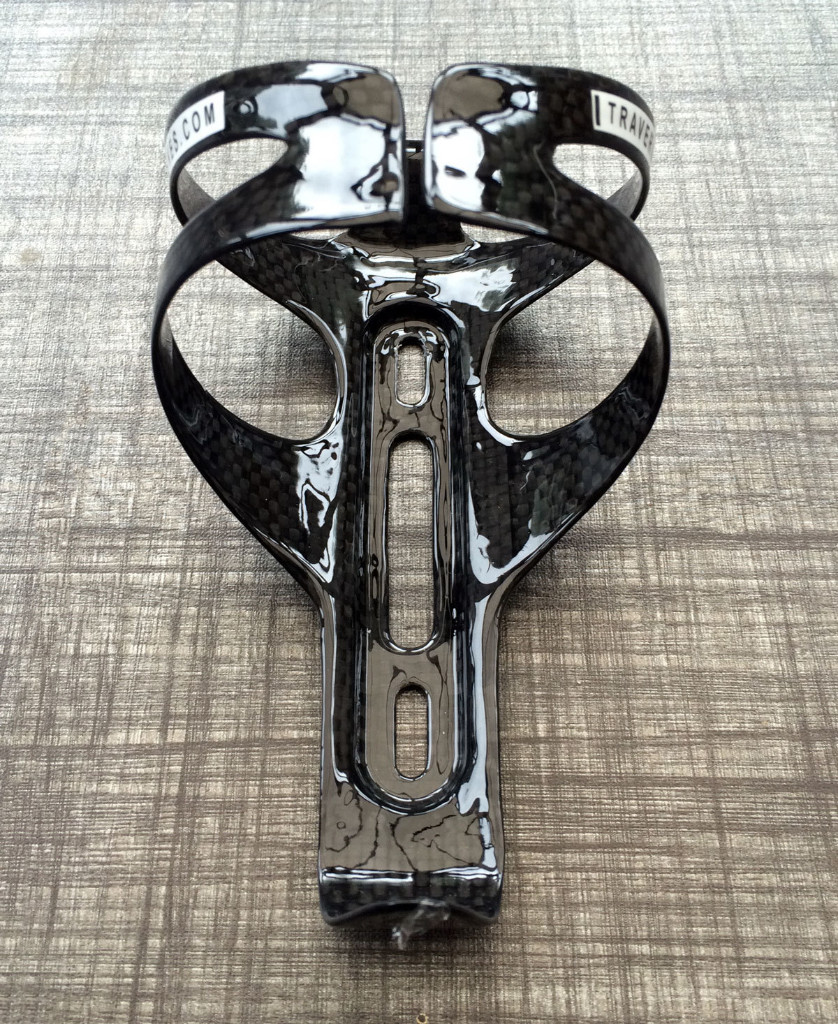 Travers Carbon Bottle Cage
