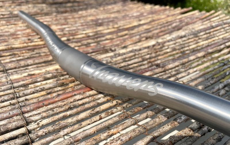 Travers Riser Handlebar 800mm