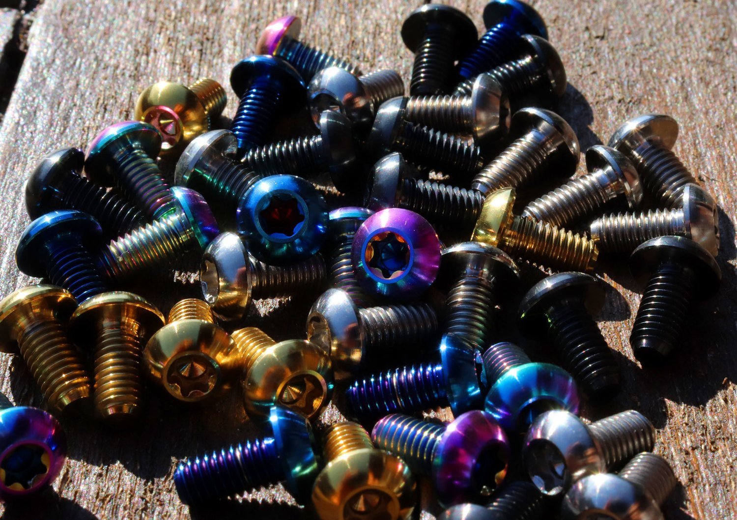 Travers Titanium Rotar Bolt - Set 12 bolts