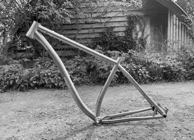 Travers MighTi 32"