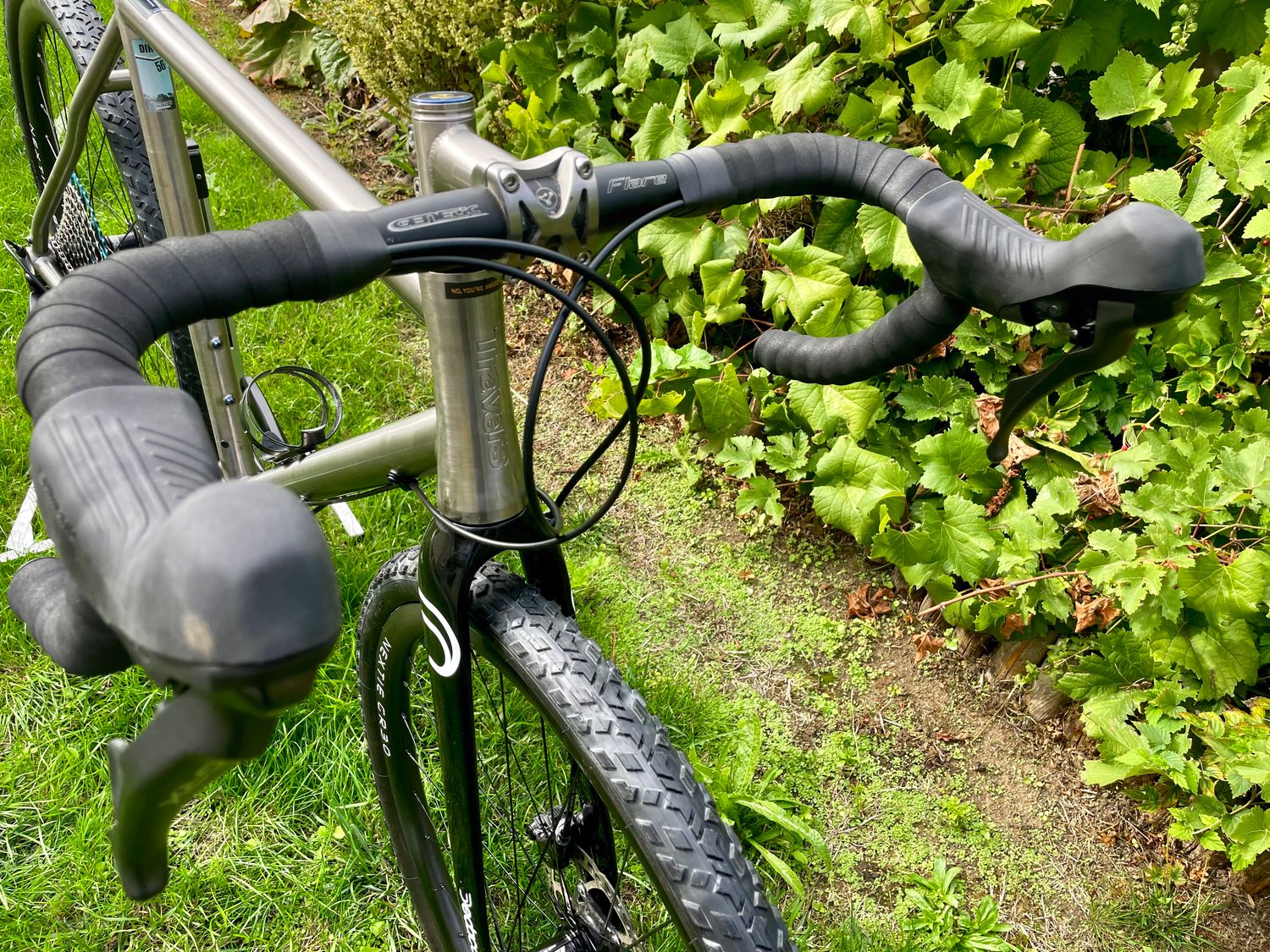 Travers DIRTi 56cm - 27.5 x 44mm