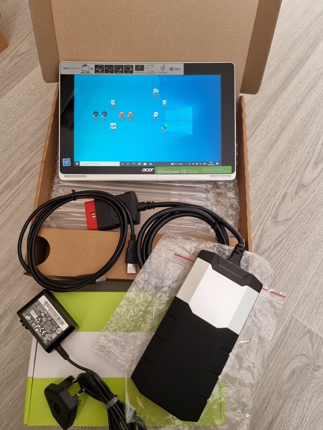 Latest 2021 version Car and trucks Universal Diagnostic Scanner Tool kit with Delphi/ WOW/ AUTOCOM