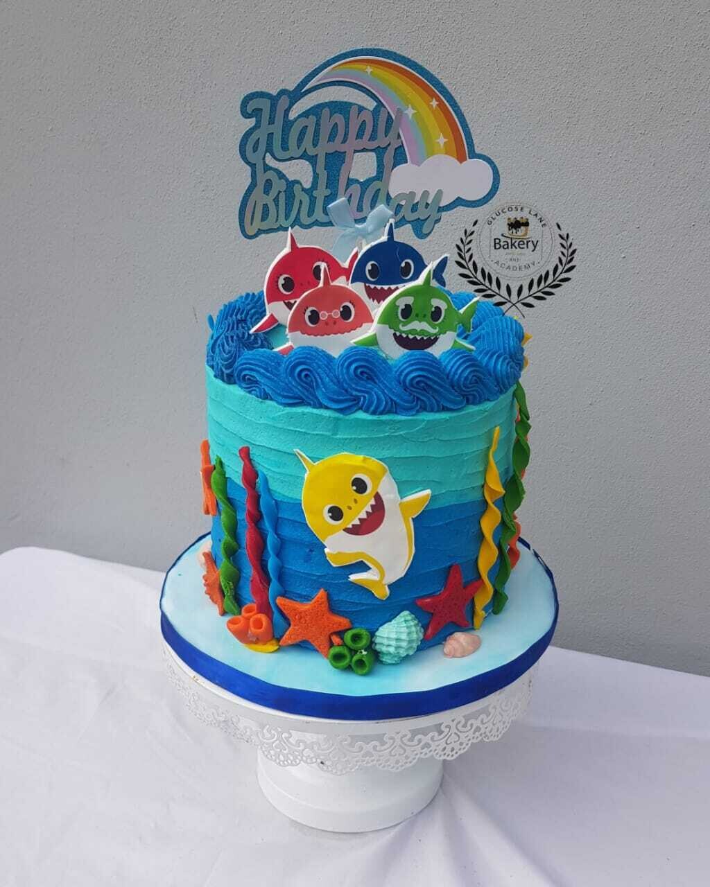 Baby Shark Cake