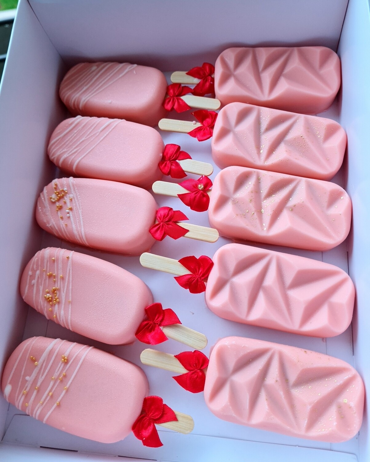 Cakesicles