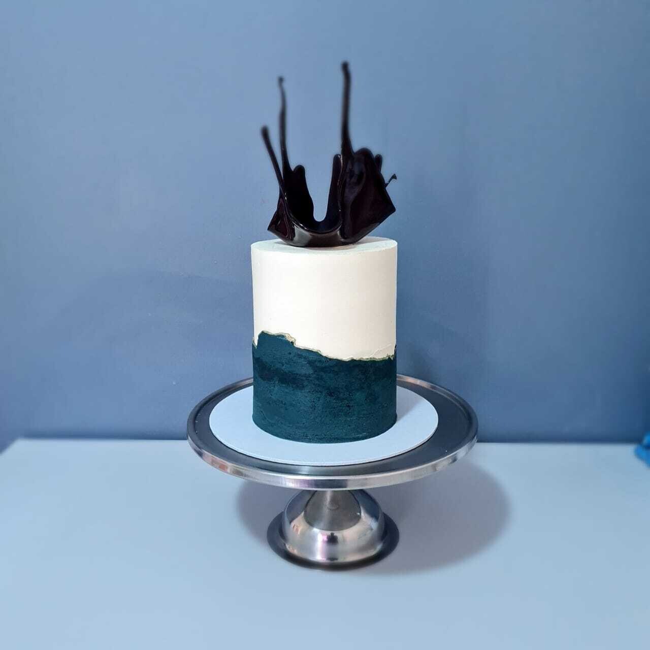 Fault Line Isomalt cake