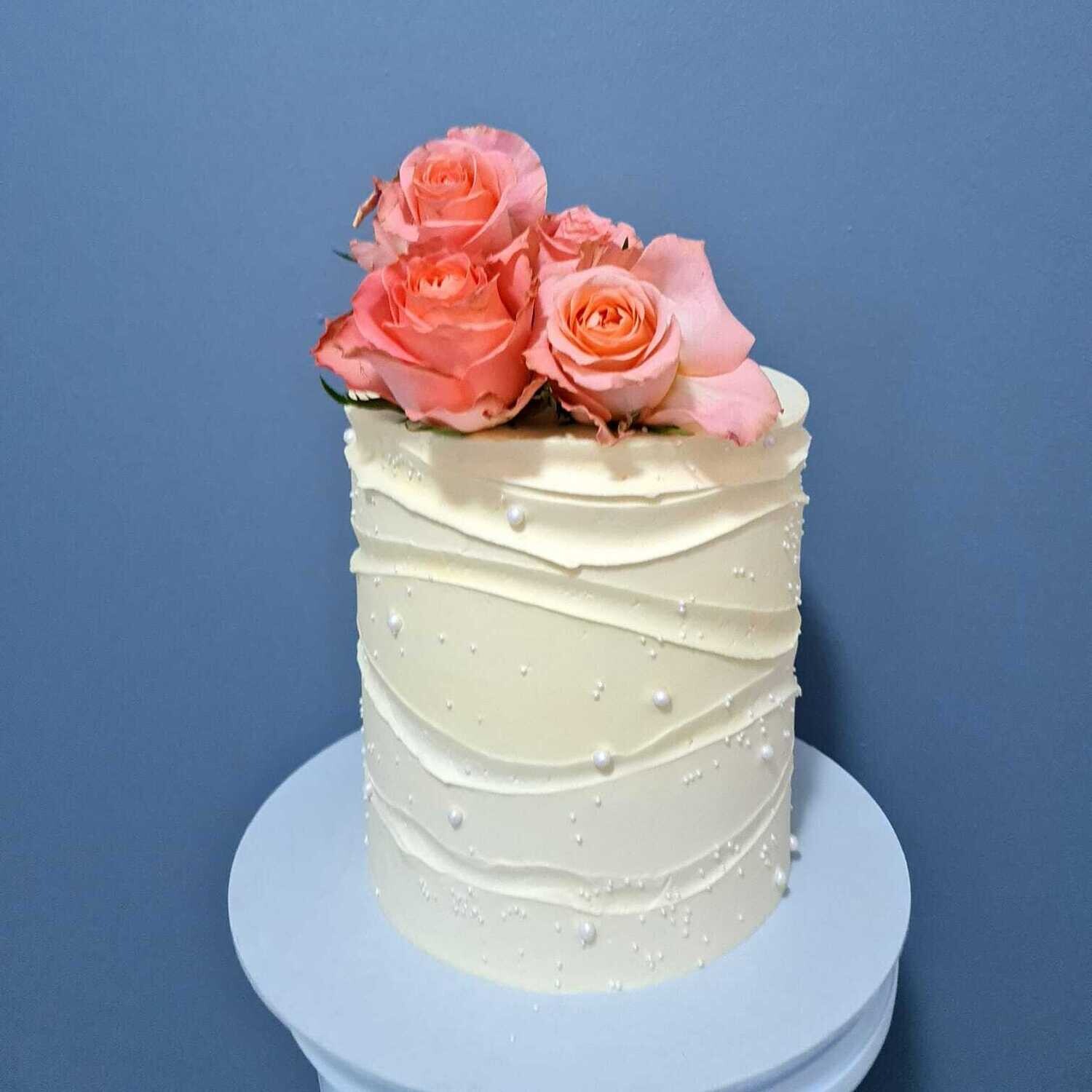 Wave Line Buttercream Cake