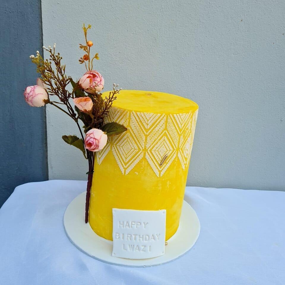 Stylish Boho Stencil Cake