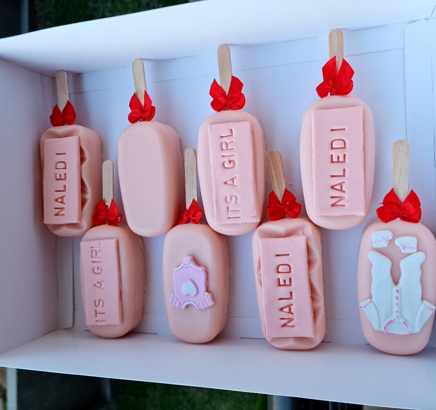 Cakesicles