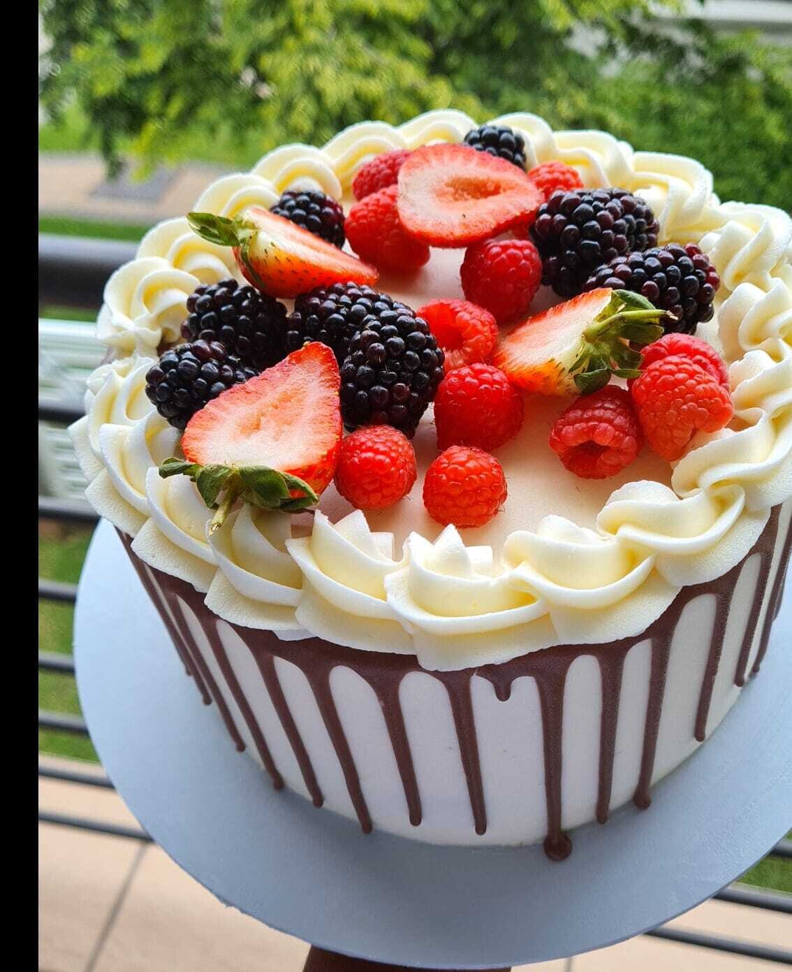 Small Drip Cake