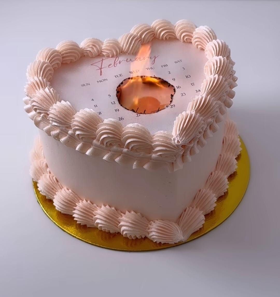 Mini Cake Burn Away Cake