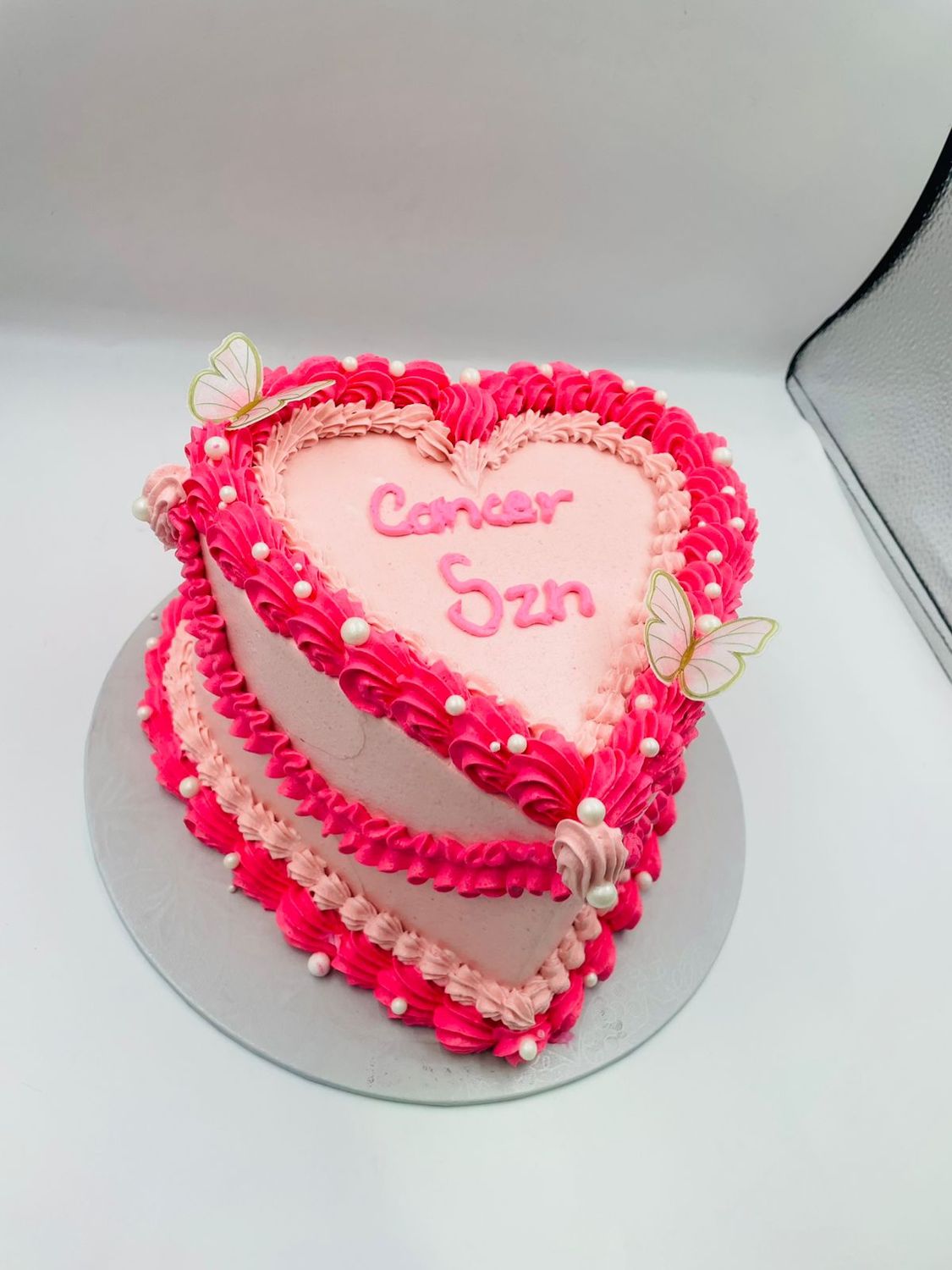 18cm Heart Cake