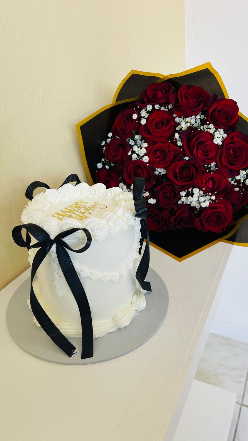 20 Red Roses & 15cm Round Cake