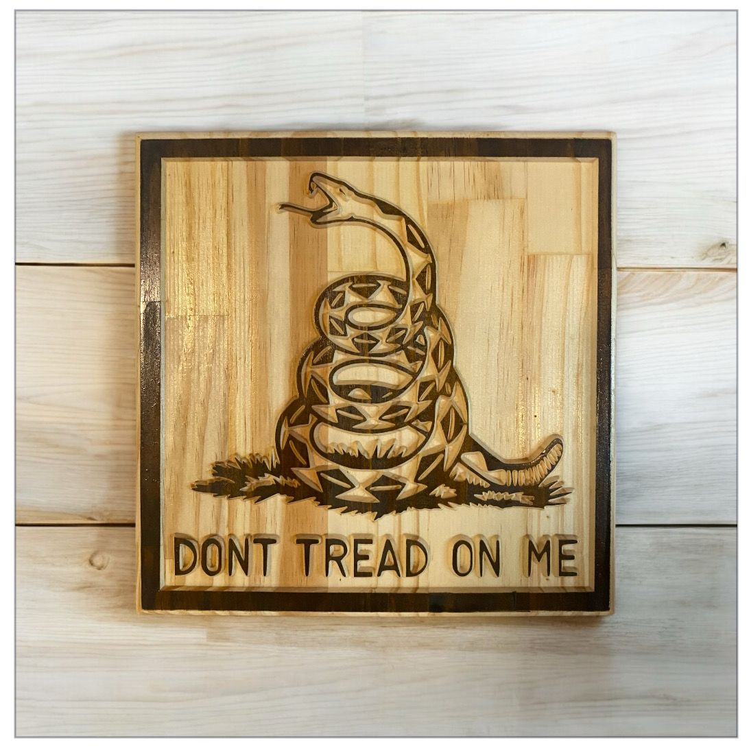 ‘Don’t Tread On Me’ Wall Décor
