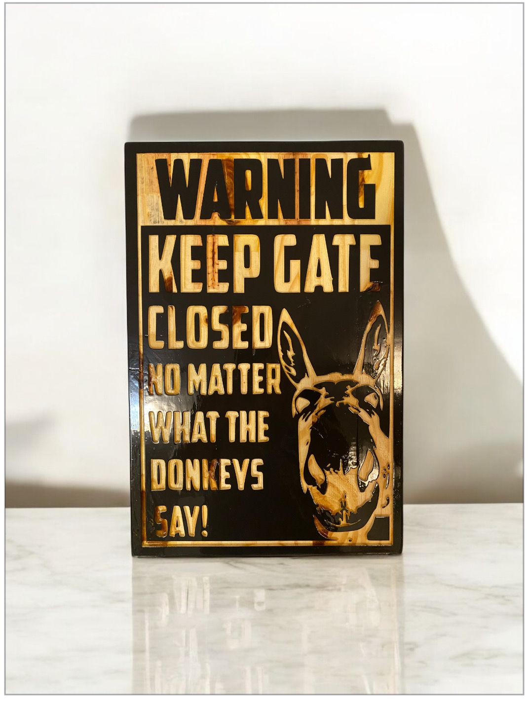 ‘Keep Gate Closed’ Wall Décor