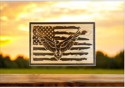 ‘Tattered Flag - Large Eagle’ Wall Décor