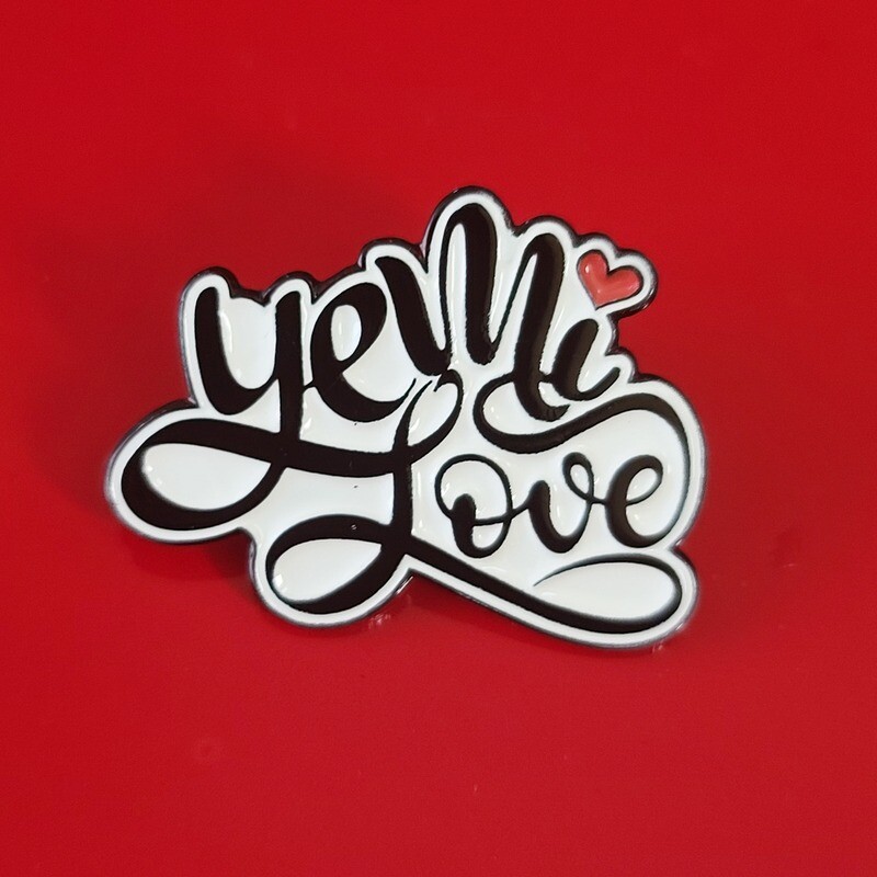 Yemi Love Pin​