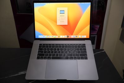 MACBOOK PRO 16&quot; 2019 CORE I7 16GB DE RAM 512GB SSD APPLE