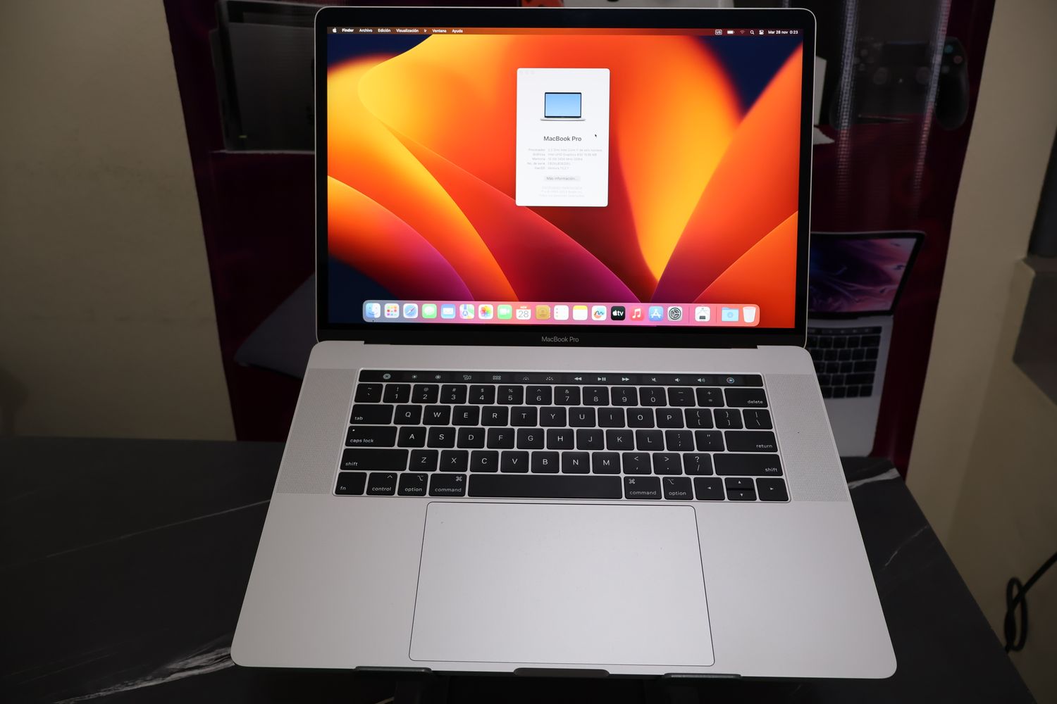 MACBOOK PRO 15&quot; 2018 CORE I7 16GB DE RAM 256GB SSD APPLE