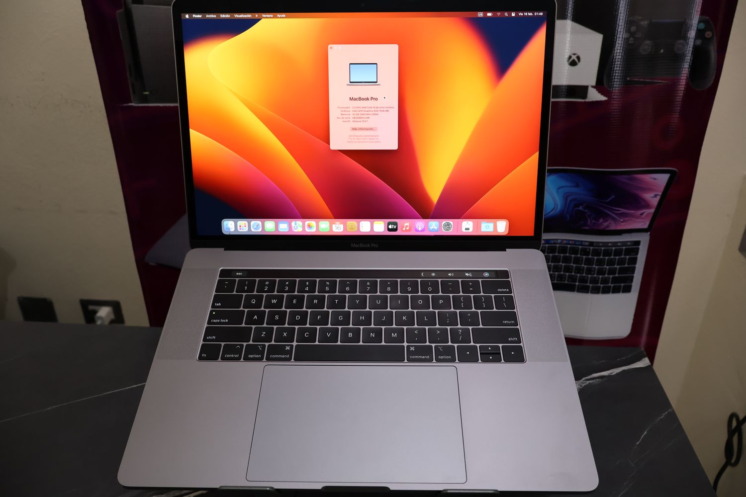 MACBOOK PRO 15&quot; 2019 CORE I9 32GB DE RAM 512 GB SSD APPLE