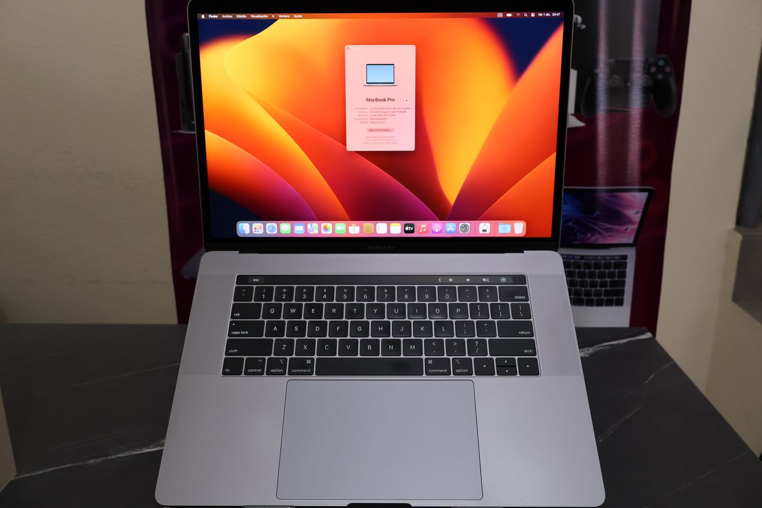 MACBOOK PRO 15&quot; 2018 CORE I7 16GB DE RAM 256GB SSD APPLE
