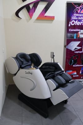 SILLON MASAJEADOR 5D CONFORT GRAVEDAD 0 BLANCO CON AZUL ZOEDAY