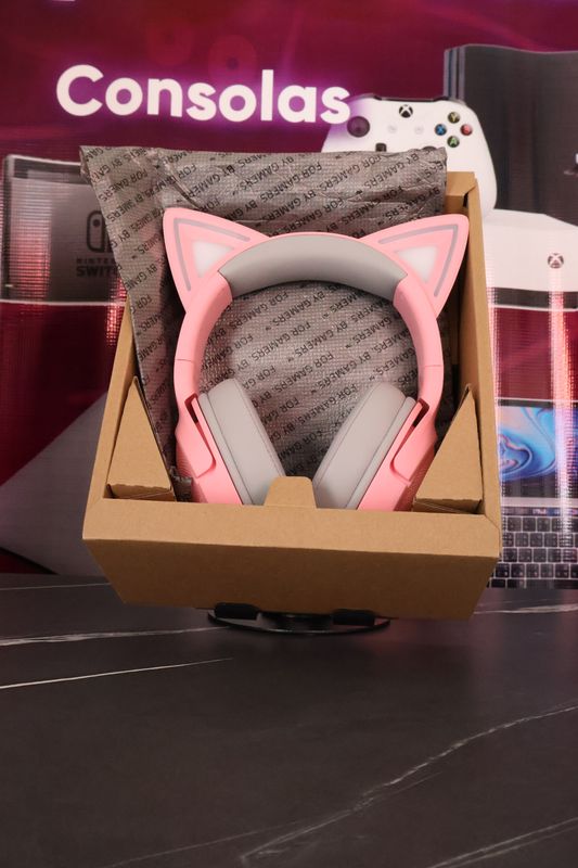 AUDIFONOS RAZER KITTY V2 BT QUARTZ EDITION