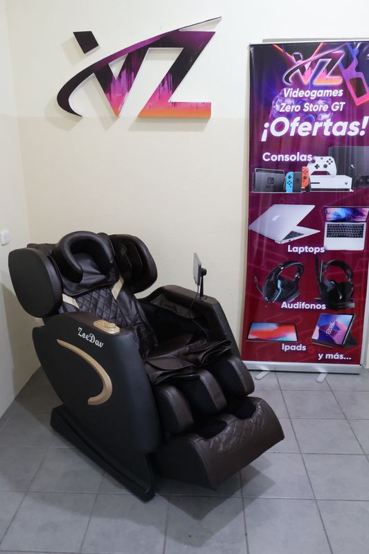 SILLON MASAJEADOR 5D CONFORT GRAVEDAD 0 CAFÉ CON NEGRO ZOEDAY