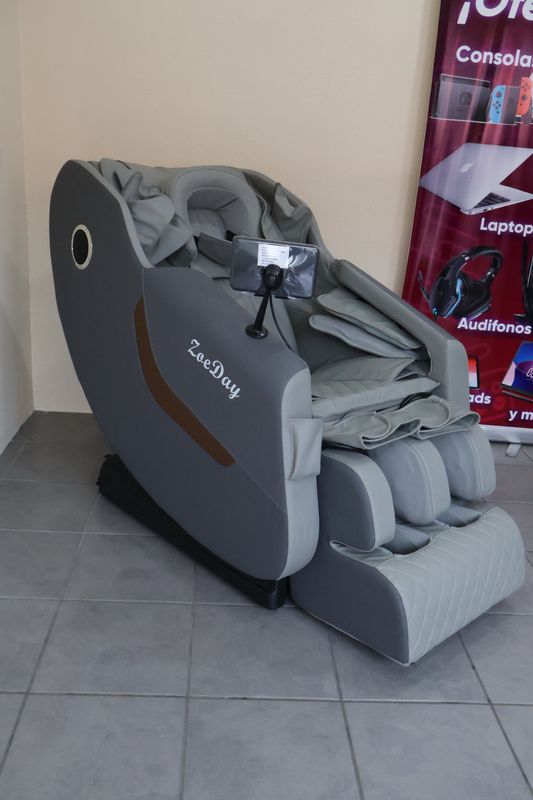 SILLON MASAJEADOR 5D PREMIUM GRAVEDAD 0 GRIS CON AZUL ZOEDAY