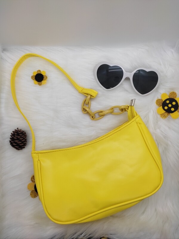 Cartera Chic