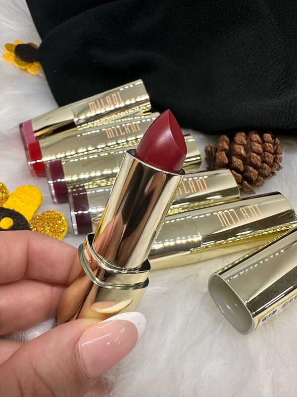 Labial Milani