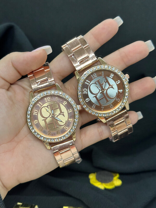 Reloj Elegante CH