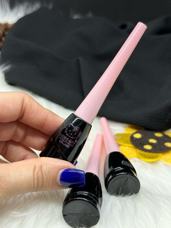 Delineador Liquido Hello Kitty