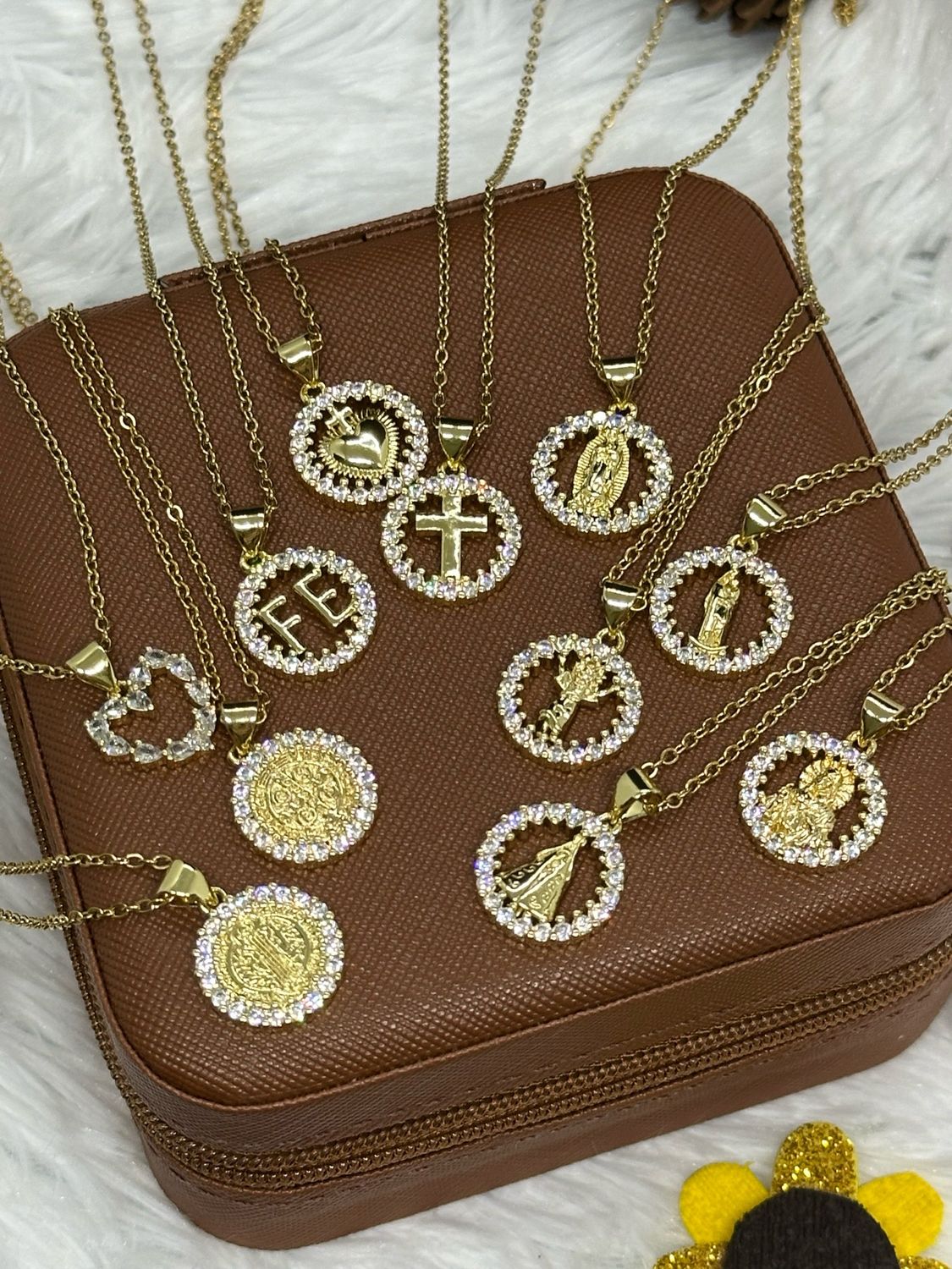 Cadena Dijes Religiosos