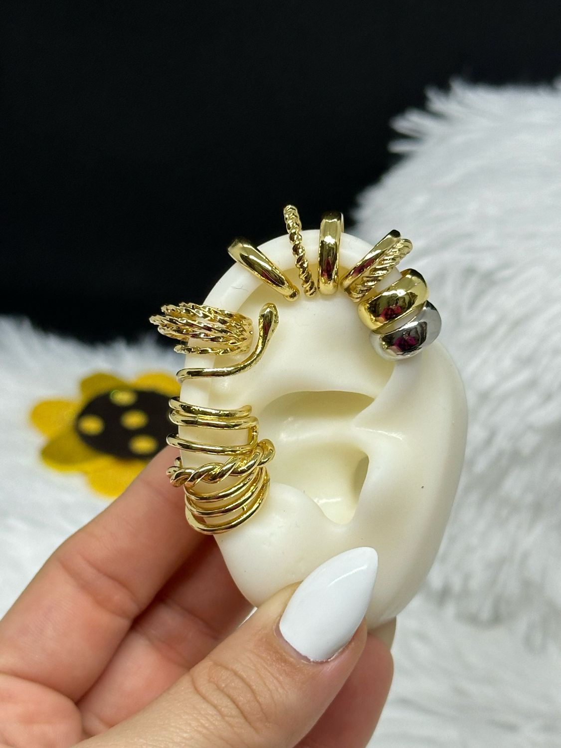 Earcuff
