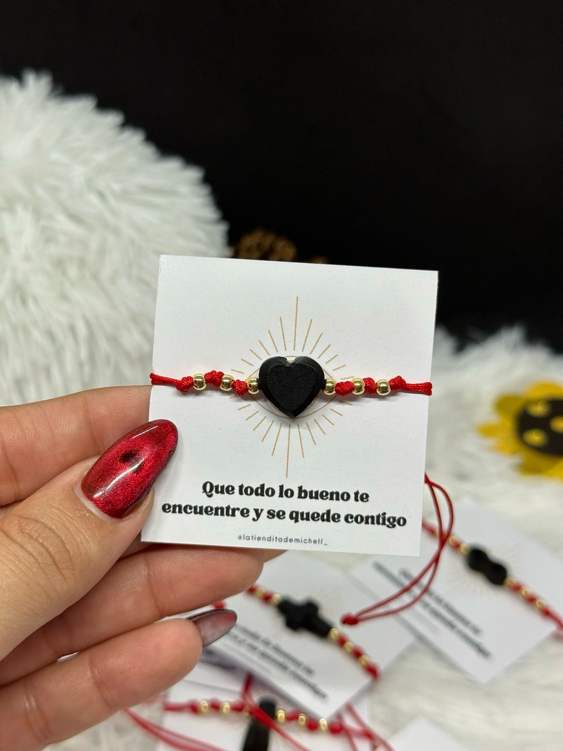 Pulsera Amuleto Hilo Rojo con azabache