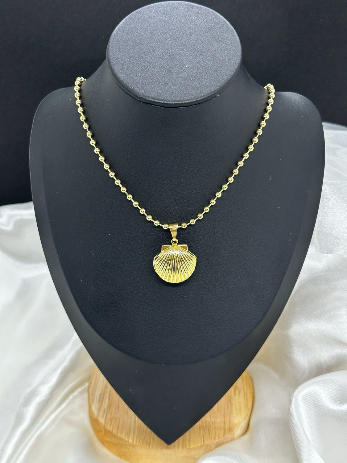 Cadena Relicario Mar