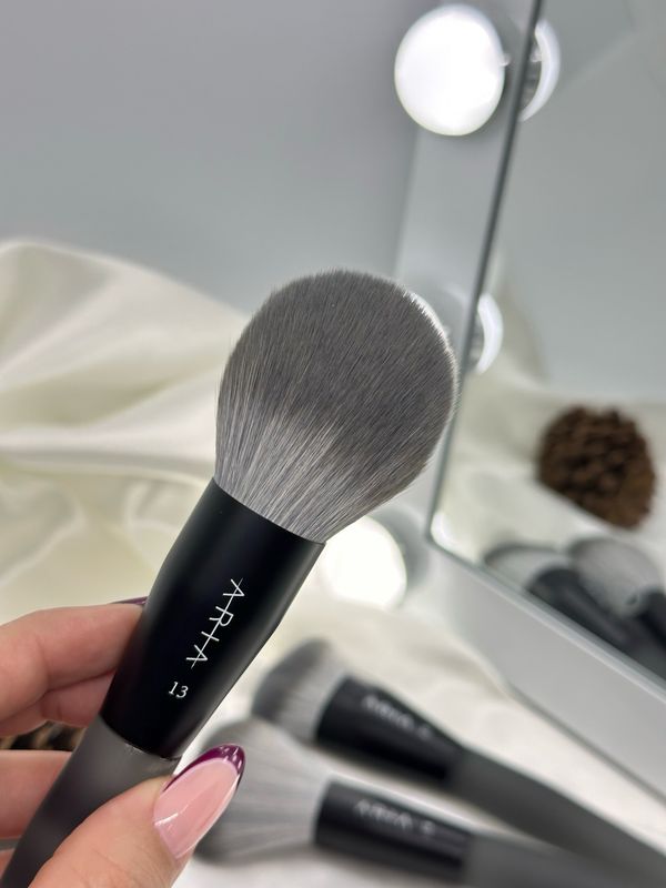 Brocha 13 ARIA COSMETICS