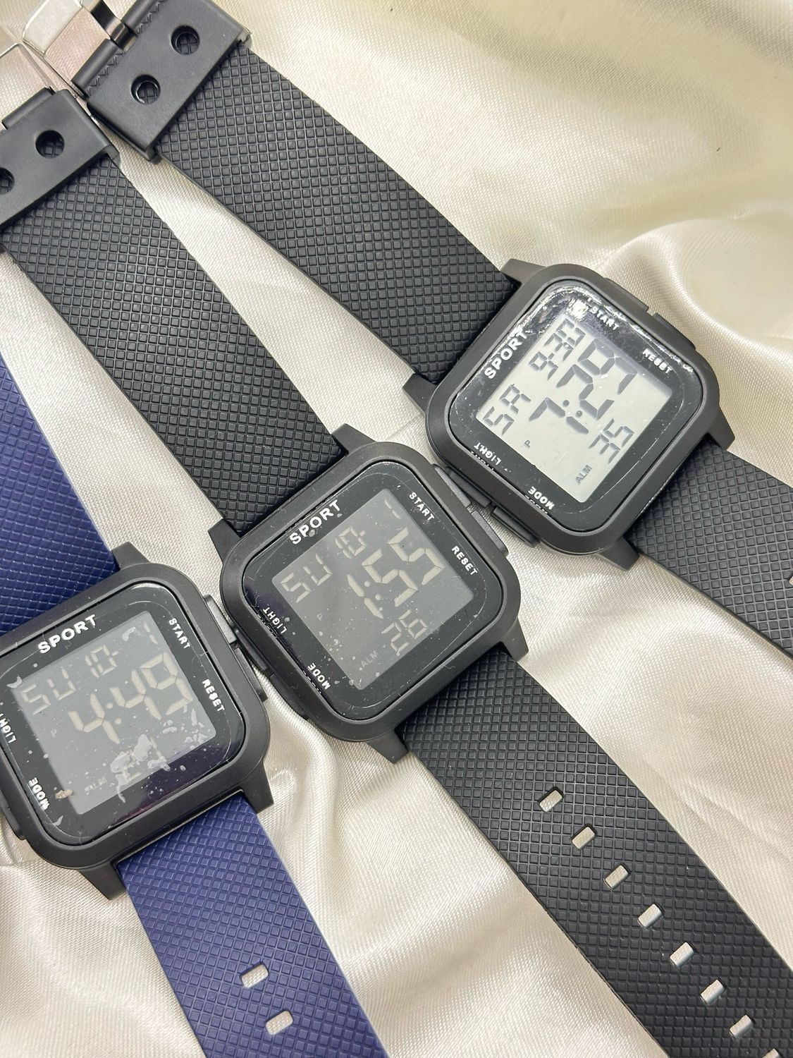 Reloj Digital Cuadrado