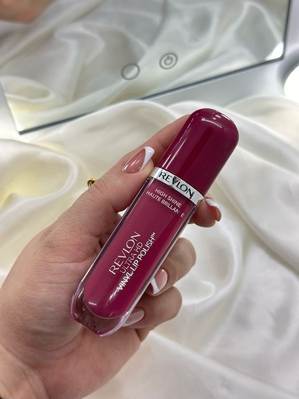 Labial Revlon Ultra HD Vynil Lip Polish
