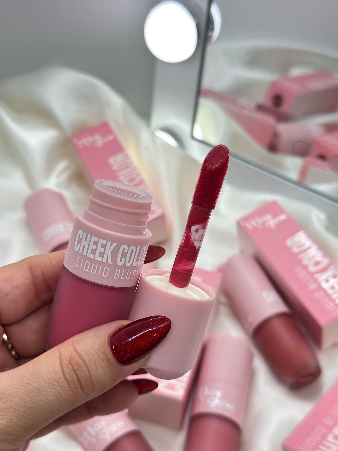 CHEEK COLOR Rubor Liquido Max Glow