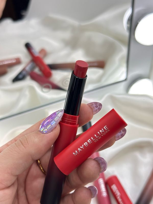Labial Ultímate Maybelline
