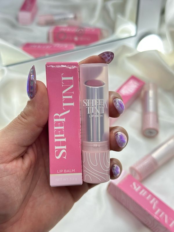 SHEER TINT Lip Balm Dolce Bella
