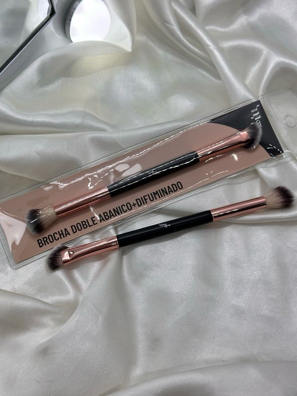BROCHA DOBLE ABANICO + DIFUMINADO Max Glow